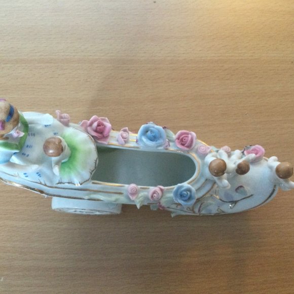 Japanese porcelain figurine wagon shoe children play 3D flowers home decoration - Picture 6 of 6